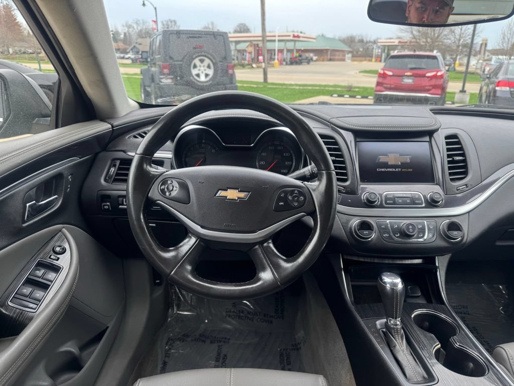 Used 2018 Chevrolet Impala LT FWD image 8