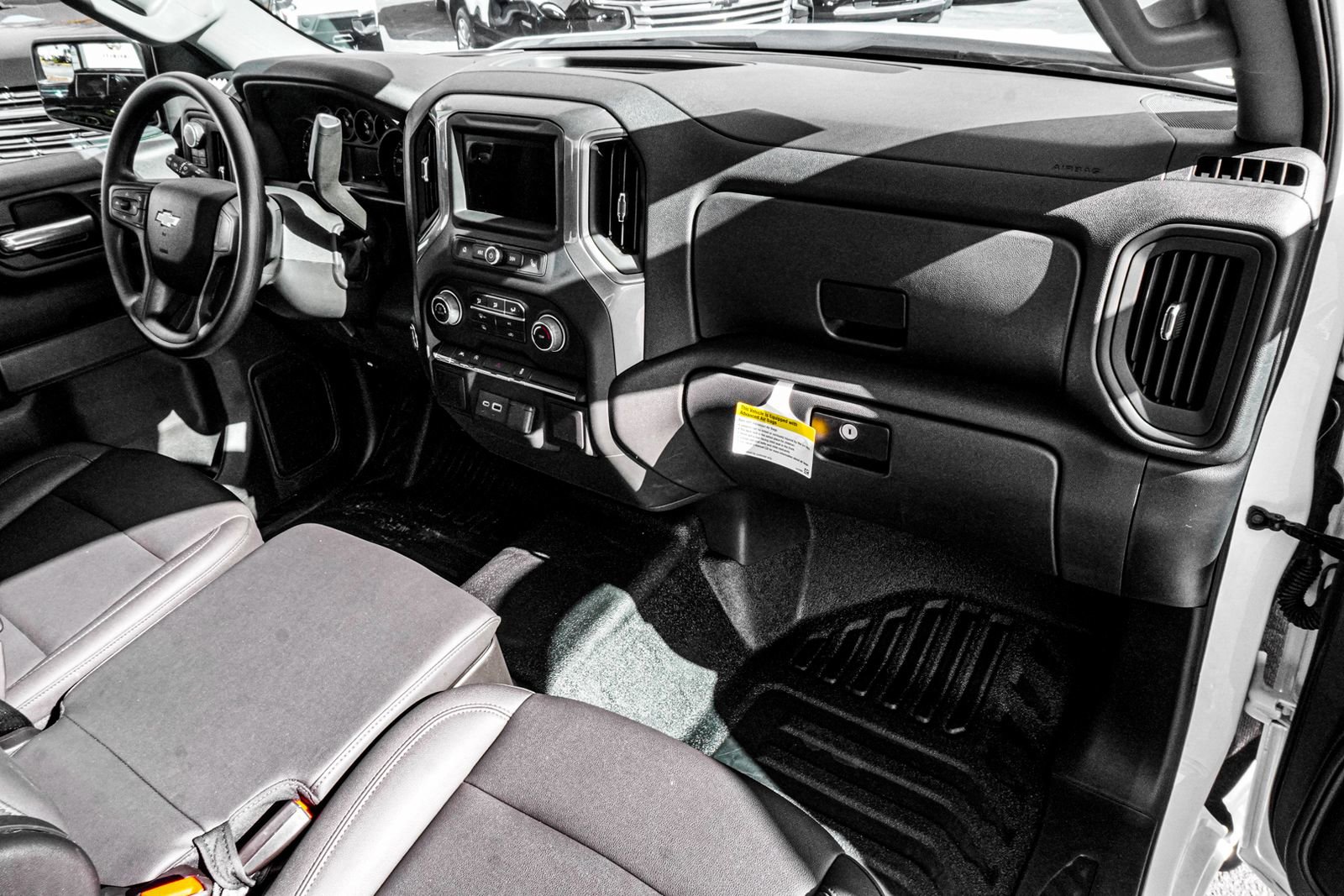 New 2025 Chevrolet Silverado 1500 W/T image 18