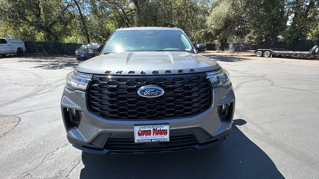 New 2026 Ford Explorer ST-Line w/ ST-Line Street Pack AWD/4WD image 8