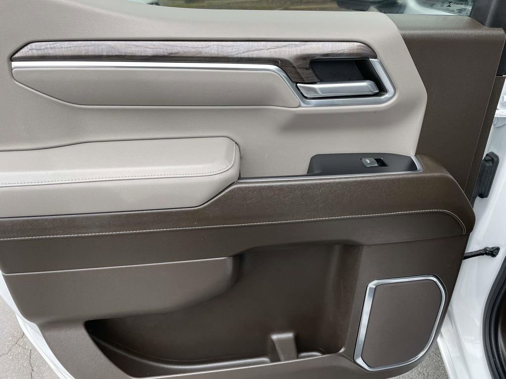 Used 2024 Chevrolet Silverado 1500 LTZ image 22