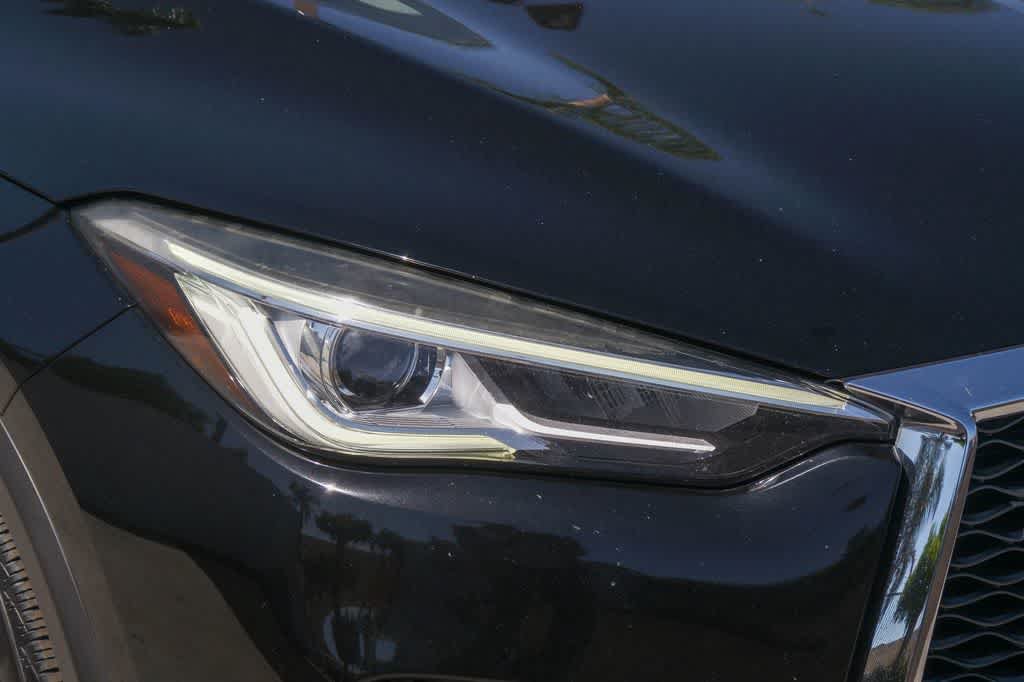 Used 2019 INFINITI QX50 Essential w/ Premium Audio Package FWD image 4