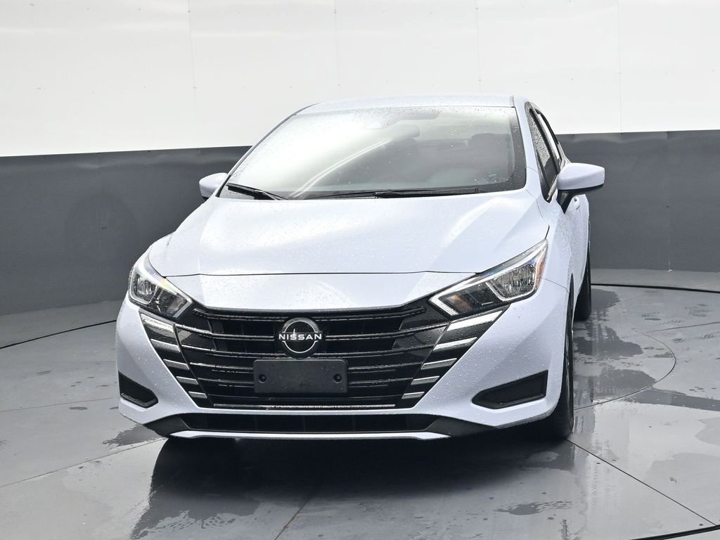 Used 2024 Nissan Versa SV w/ Trunk Package image 9