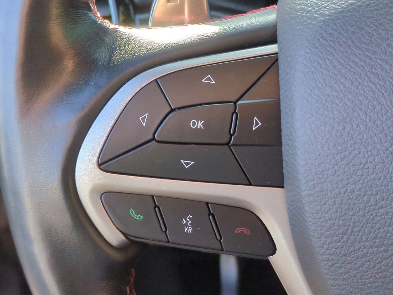 Used 2021 Jeep Grand Cherokee Trailhawk w/ Trailhawk Luxury Group image 11