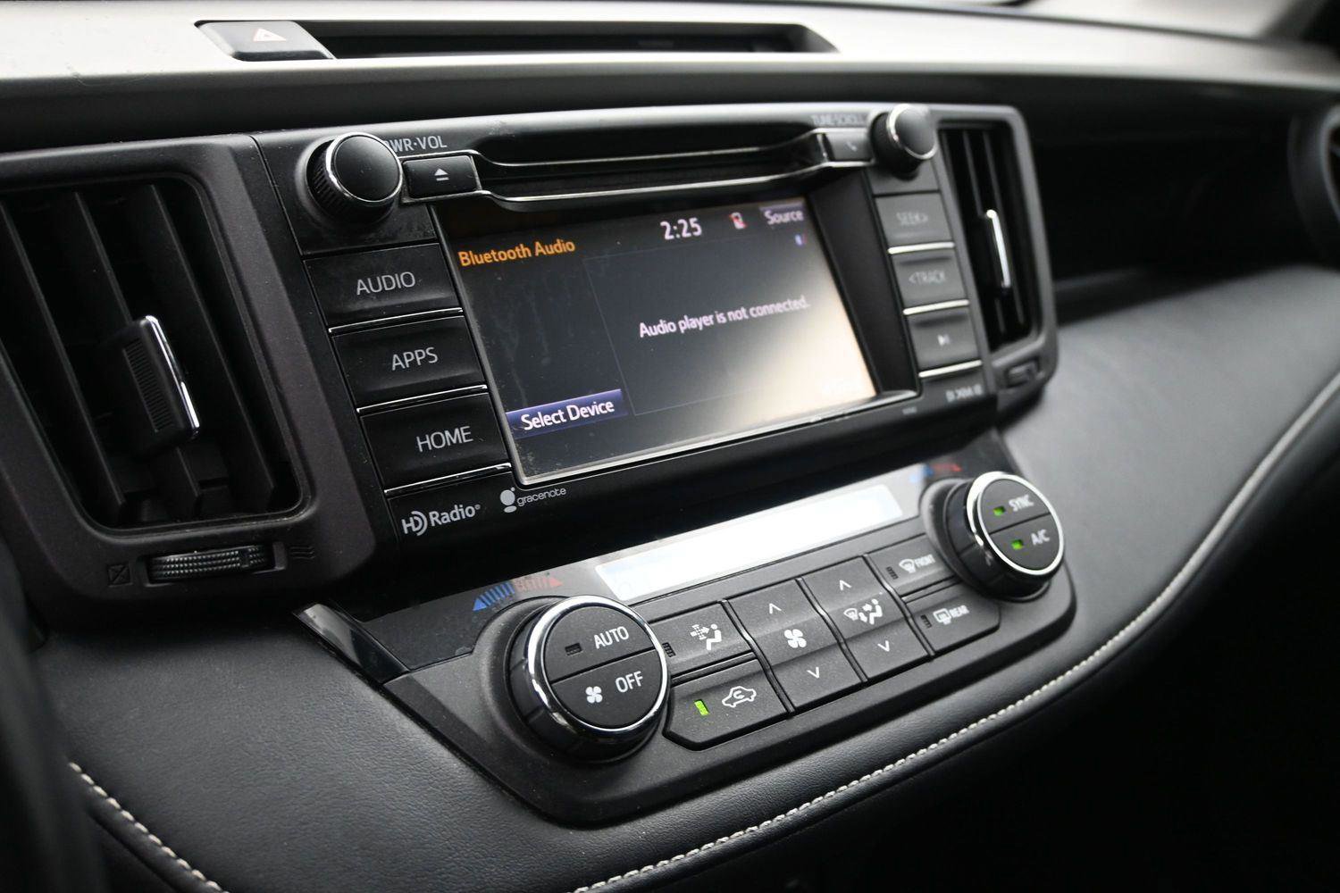 Used 2016 Toyota RAV4 XLE AWD/4WD image 6