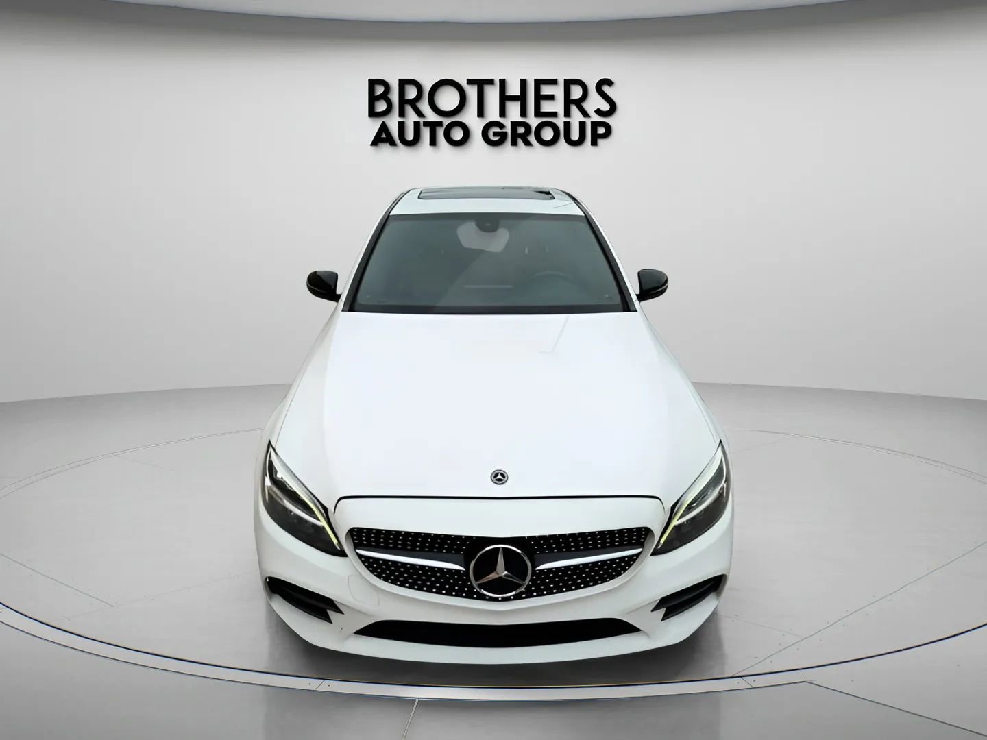 Used 2019 Mercedes-Benz C 300 Sedan image 4