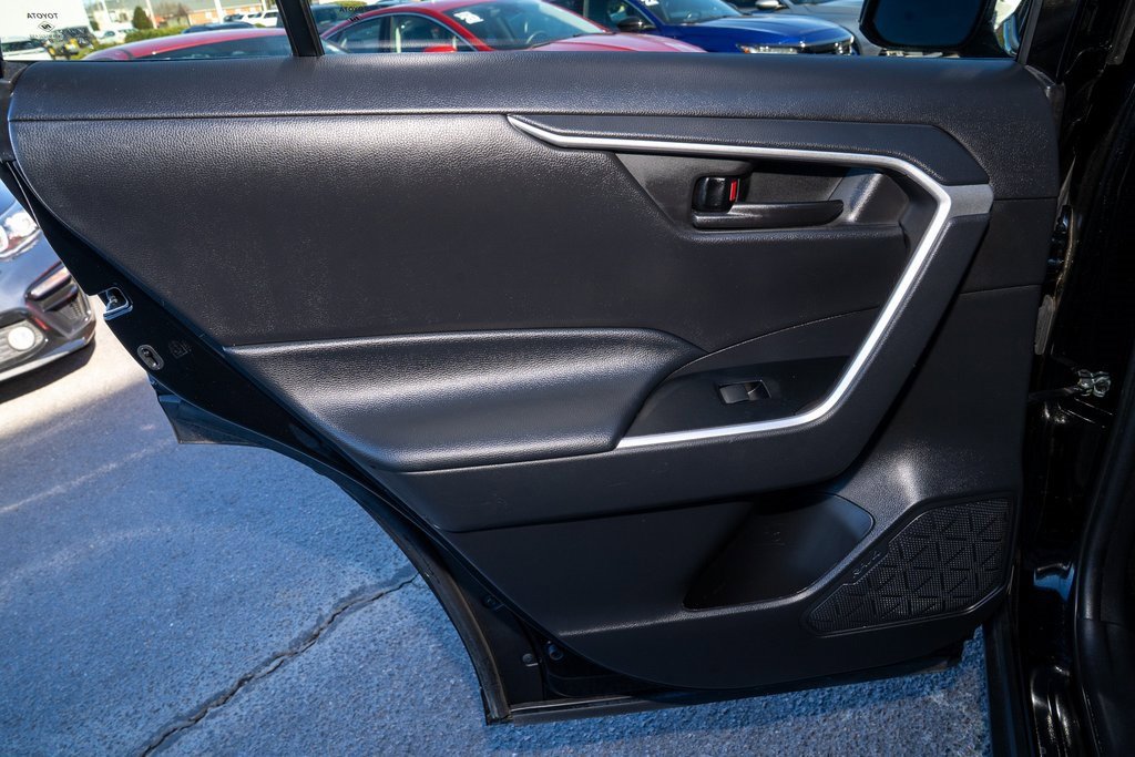 Certified 2022 Toyota RAV4 LE image 8