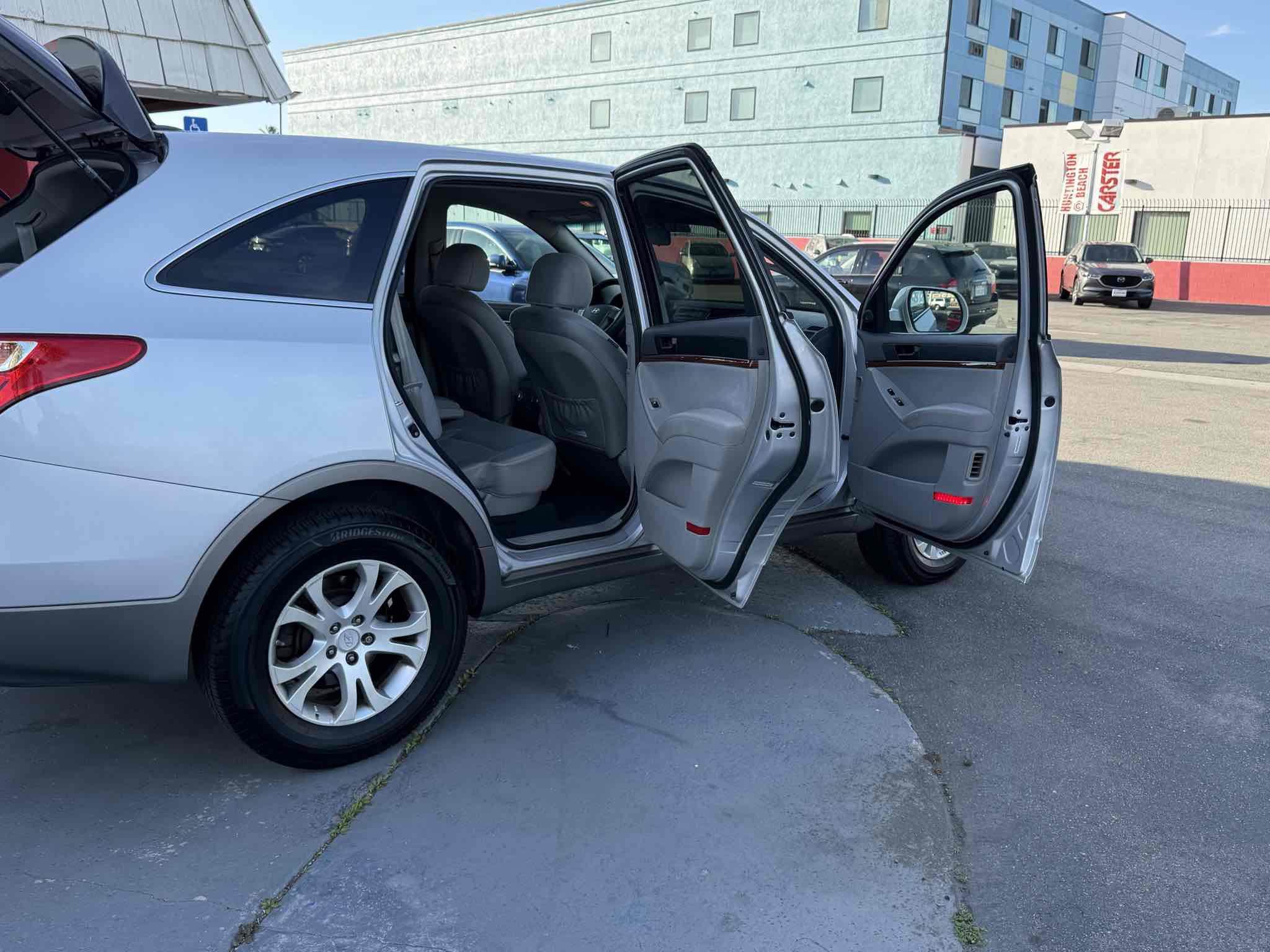 Used 2009 Hyundai Veracruz GLS image 28