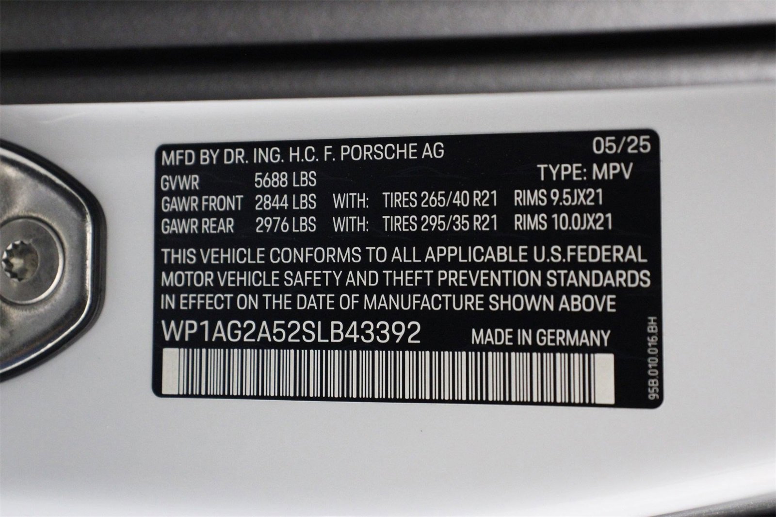New 2025 Porsche Macan S image 24