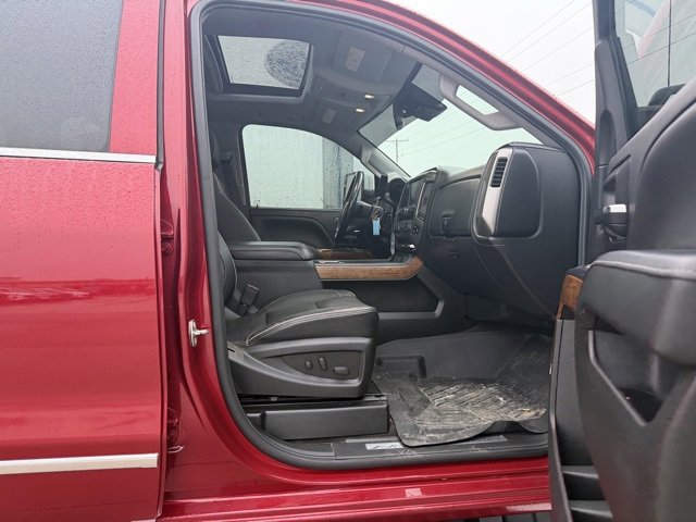 Used 2018 Chevrolet Silverado 2500 High Country w/ Duramax Plus Package image 9