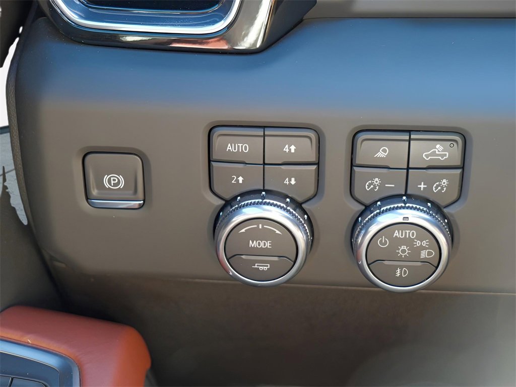 New 2025 GMC Sierra 3500 Denali Ultimate image 18