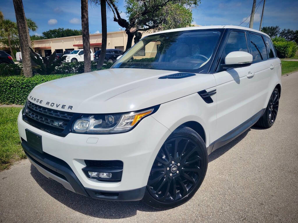Used 2016 Land Rover Range Rover Sport SE image 2