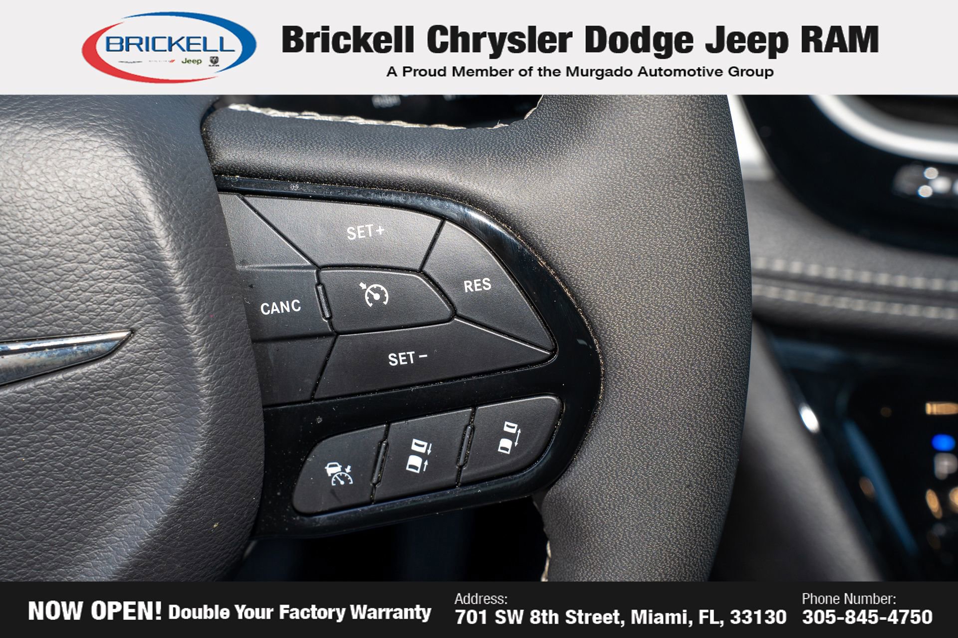 Used 2024 Chrysler Pacifica Limited FWD image 31