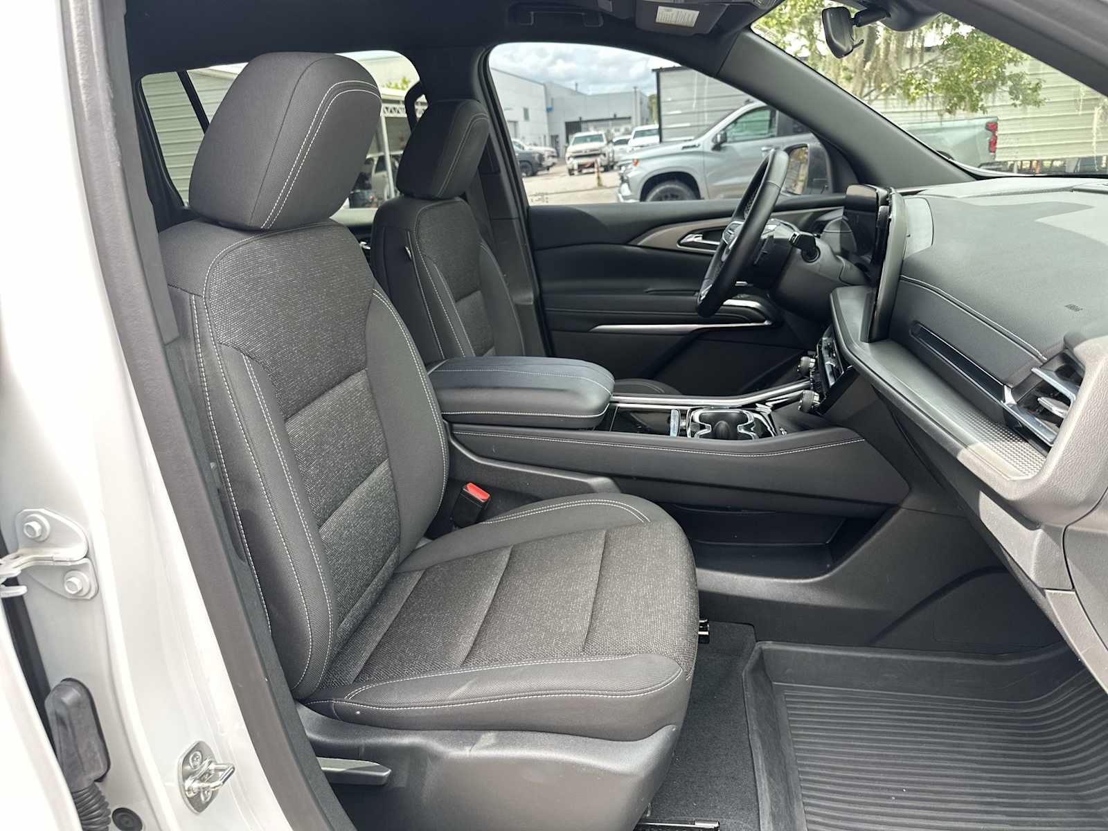 Certified 2024 Chevrolet Traverse LT w/ LPO, Floor Liner Package FWD image 19