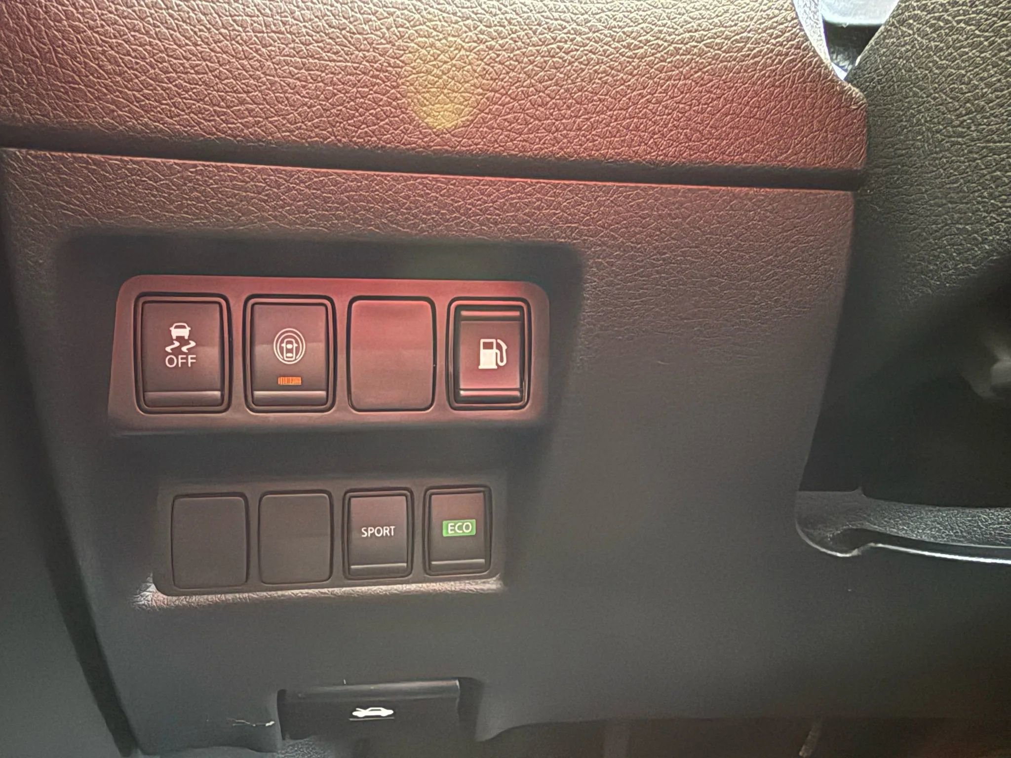 Used 2020 Nissan Rogue S image 20