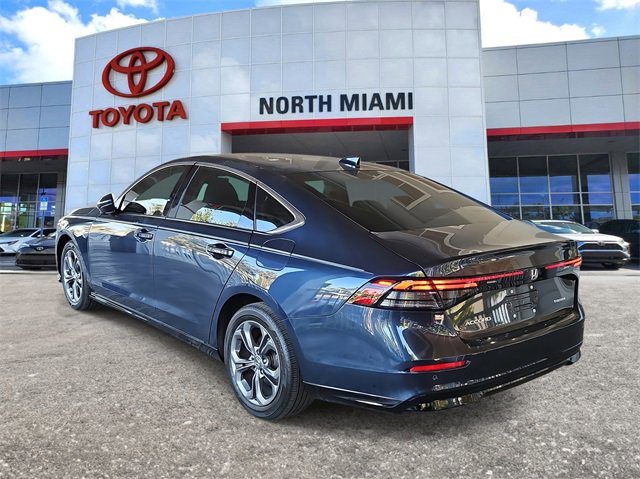 Used 2024 Honda Accord EX-L image 3