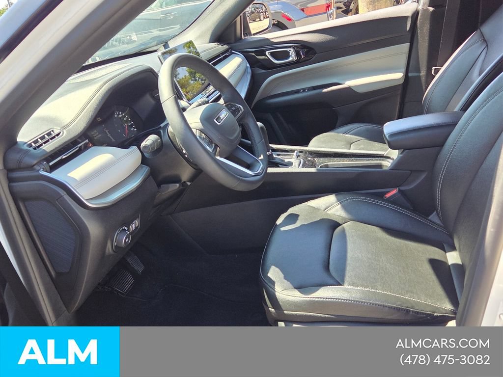 Used 2025 Jeep Compass Limited AWD/4WD image 6