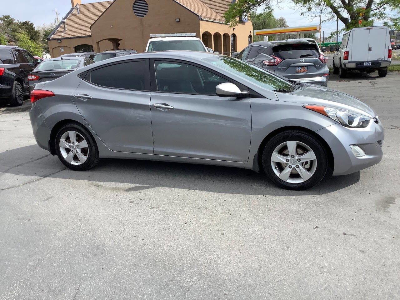 Used 2013 Hyundai Elantra GLS w/ Preferred Pkg FWD image 9