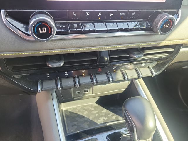 Certified 2024 Chevrolet Colorado ZR2 AWD/4WD image 33