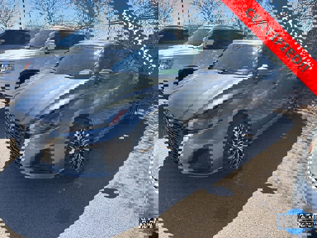 Used 2023 Nissan Altima 2.5 SV w/ SV Premium Package image 3