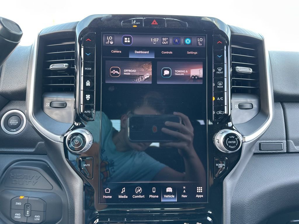 Used 2025 RAM 2500 Big Horn image 37