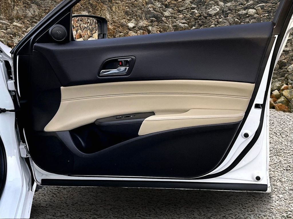 Used 2018 Acura ILX w/ Premium Package image 22