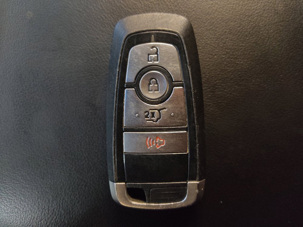 Used 2020 Ford Explorer XLT AWD/4WD image 32