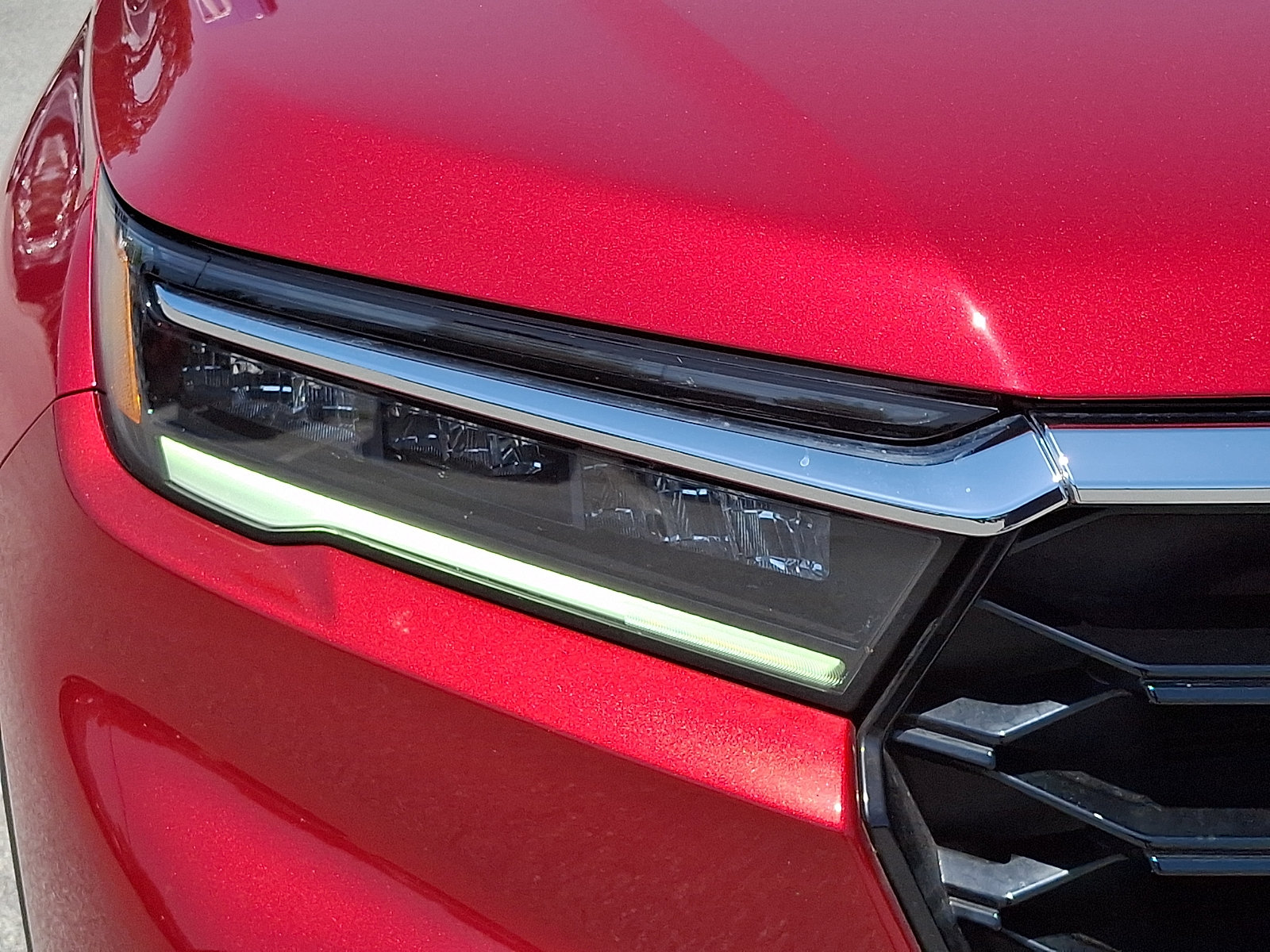 Used 2025 Honda Pilot Elite image 9