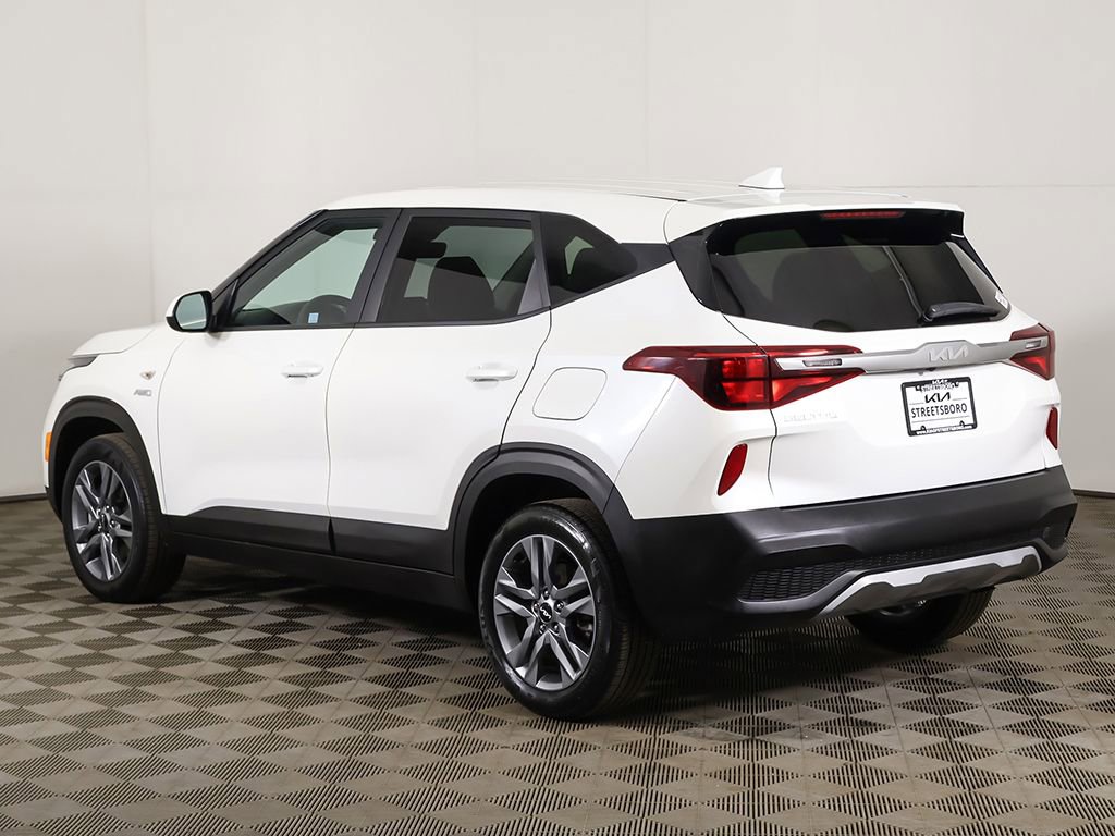 Used 2023 Kia Seltos LX AWD/4WD image 7