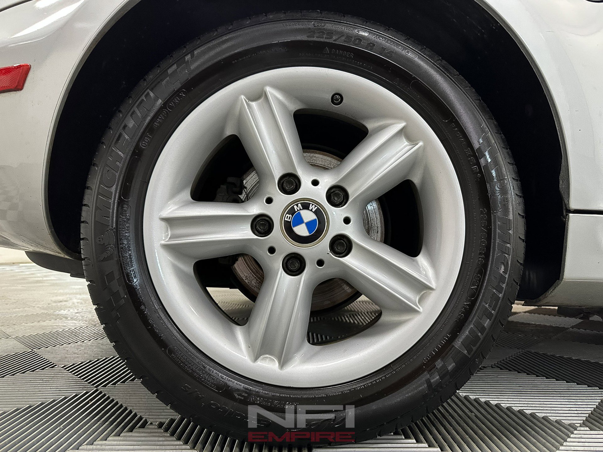 Used 2000 BMW Z3 2.5i image 27