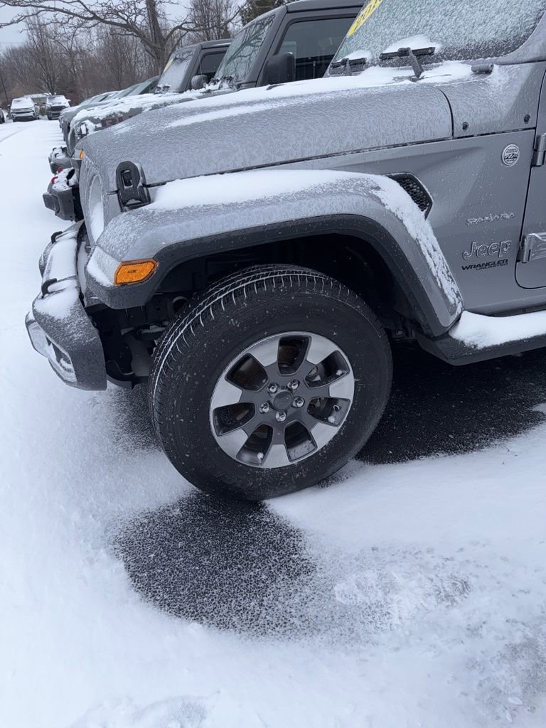 Used 2018 Jeep Wrangler Unlimited Sahara image 7