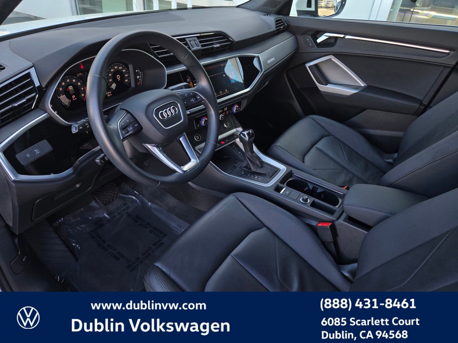 Used 2023 Audi Q3 2.0T Premium Plus w/ Premium Plus Package image 9