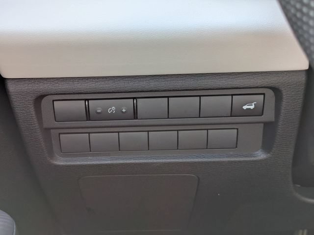 Used 2025 Mitsubishi Outlander SEL FWD image 28