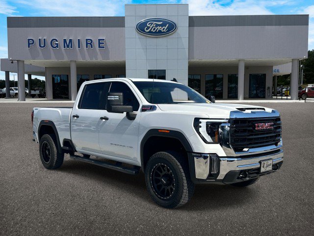 Used 2024 GMC Sierra 2500 Pro image 1