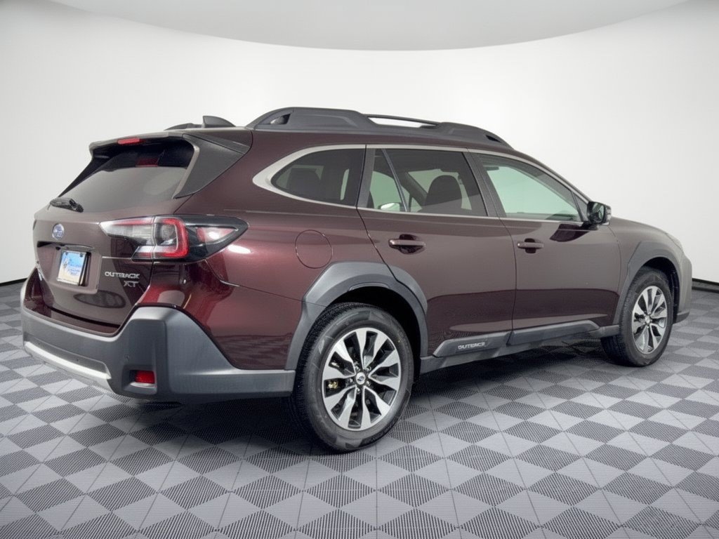 Used 2023 Subaru Outback Limited XT AWD/4WD image 9