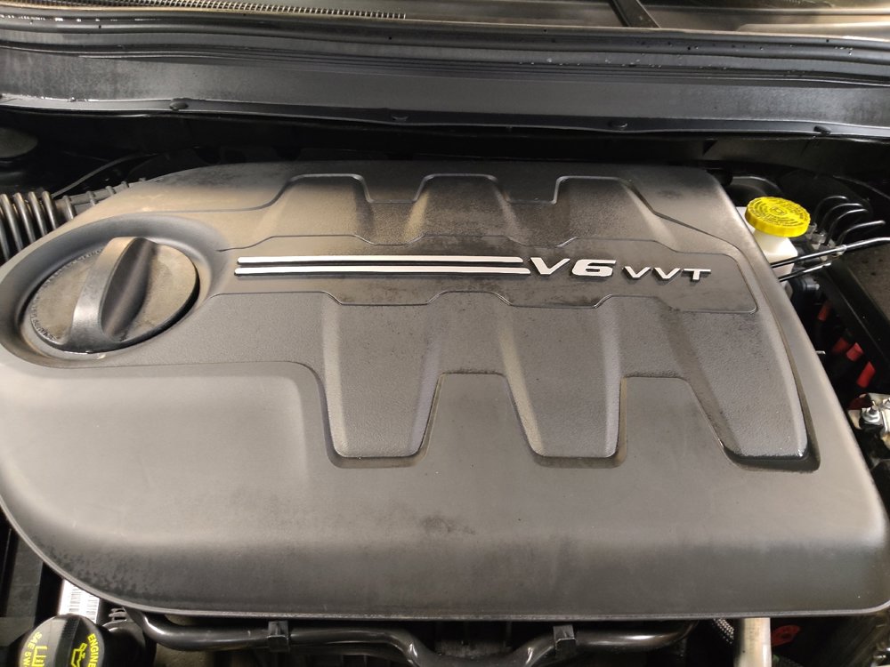 Used 2020 Jeep Cherokee Trailhawk w/ Cold Weather Group AWD/4WD image 30