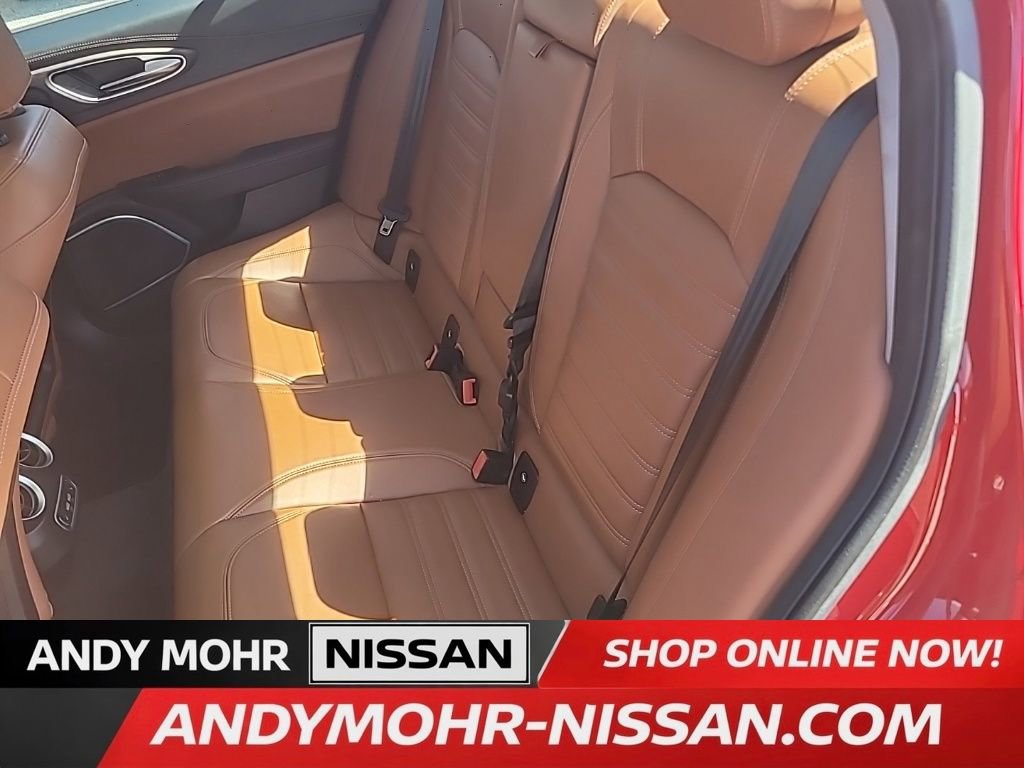 Used 2020 Alfa Romeo Giulia Ti image 12