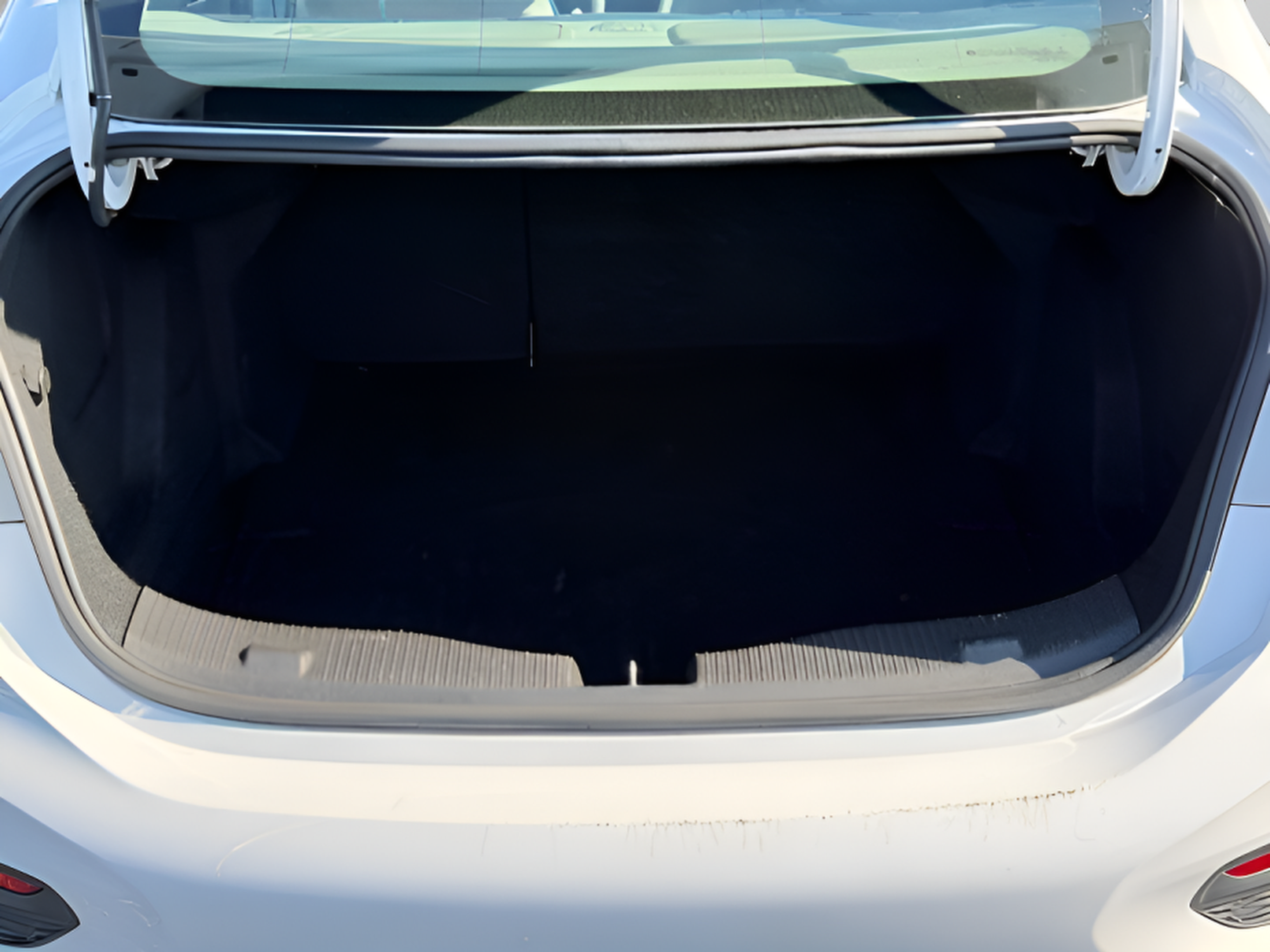Used 2016 Chevrolet Cruze LT w/ Sun And Sound Package FWD image 8