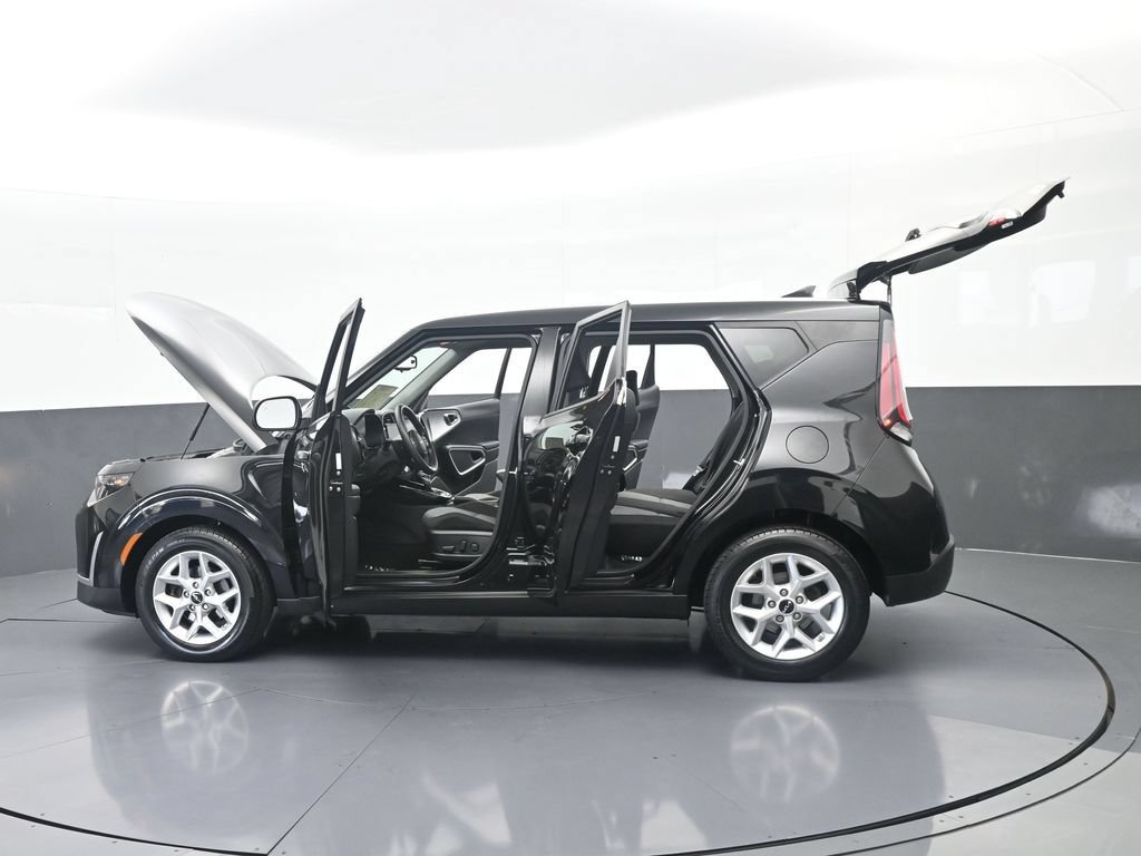 Used 2023 Kia Soul S FWD image 70