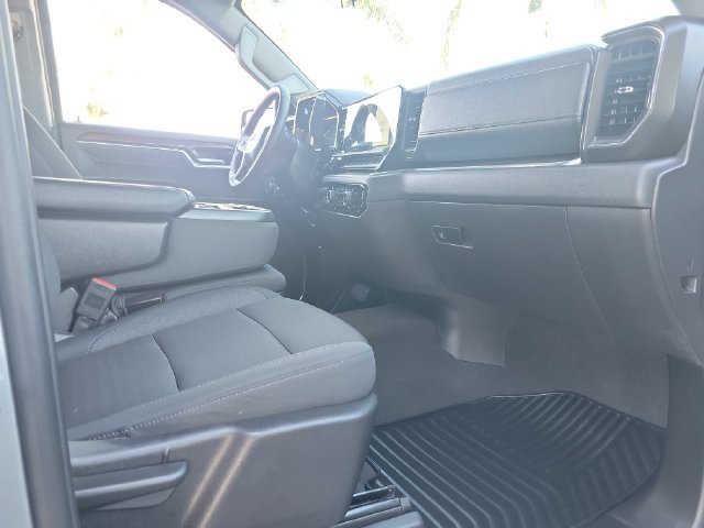 Used 2025 Chevrolet Silverado 1500 LT AWD/4WD image 21
