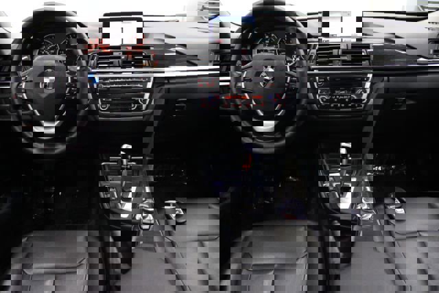 Used 2013 BMW 335i xDrive Sedan image 2