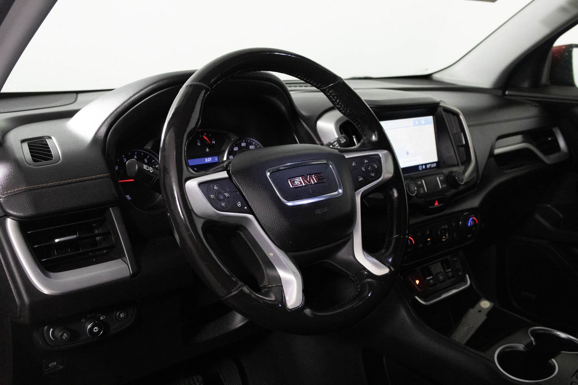 Used 2019 GMC Terrain SLT w/ Preferred Package image 4
