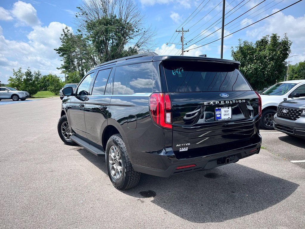 New 2026 Ford Expedition Active RWD image 4