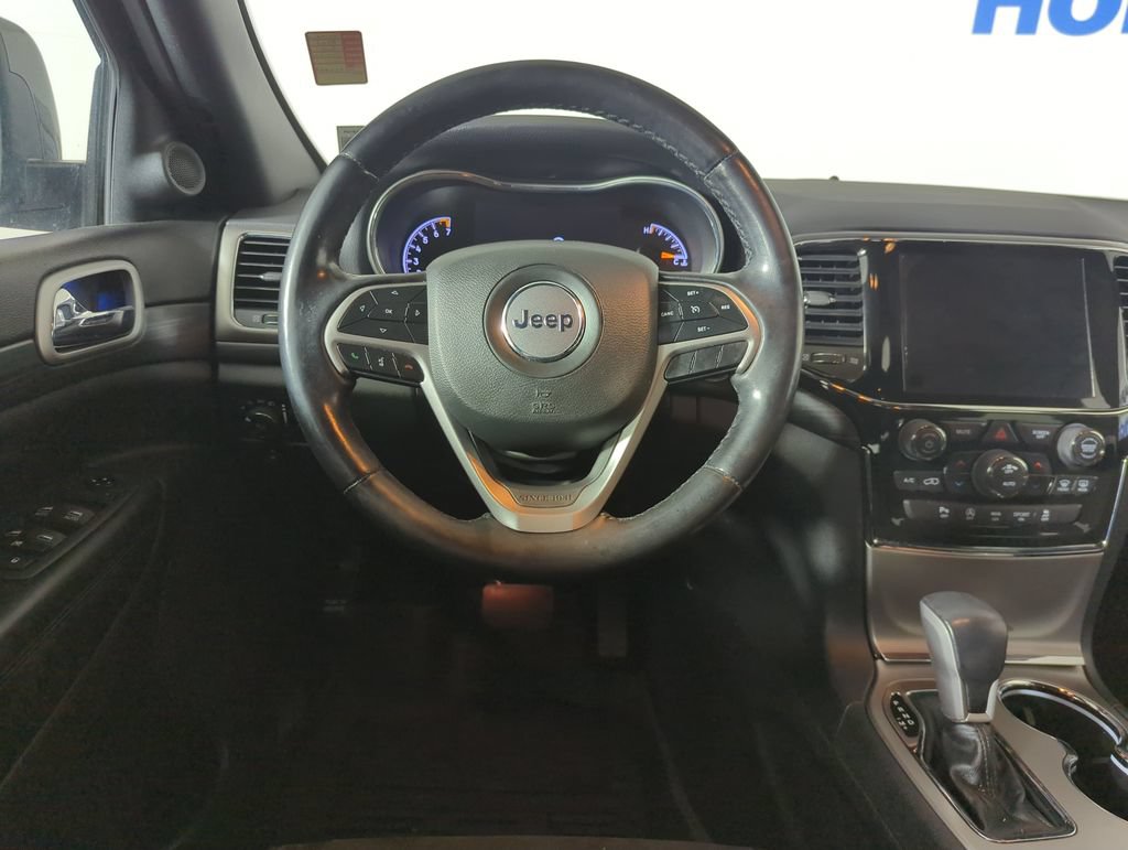 Used 2021 Jeep Grand Cherokee Laredo X RWD image 11
