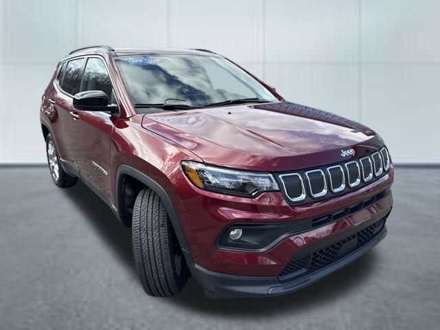 Used 2022 Jeep Compass Latitude AWD/4WD image 5