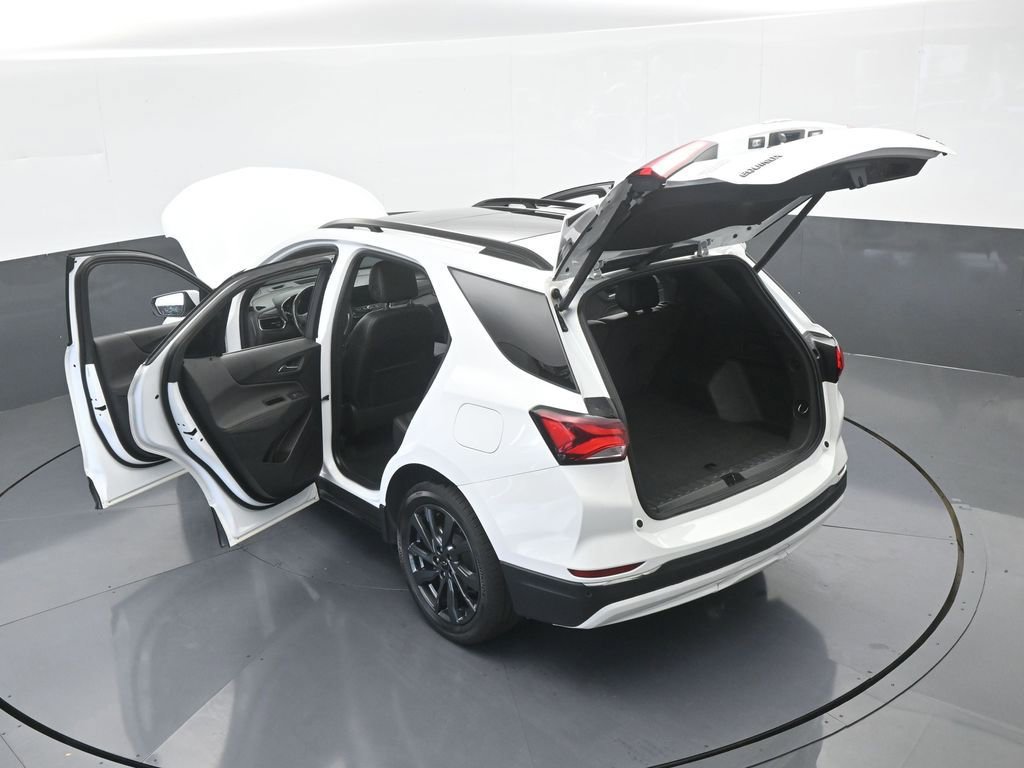 Used 2022 Chevrolet Equinox RS w/ Infotainment Package image 74