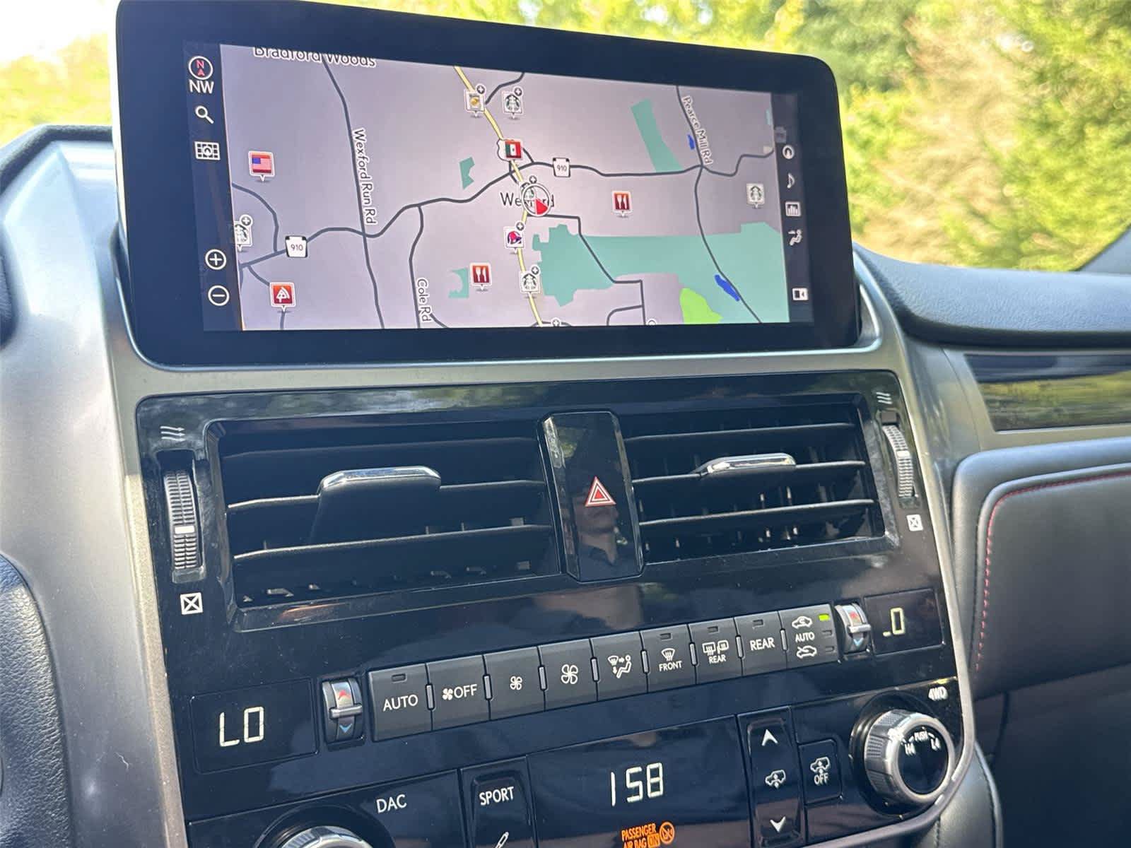 Used 2022 Lexus GX 460 Luxury w/ Sport Design Package AWD/4WD image 24