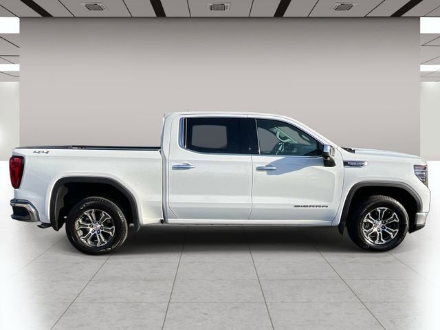 Used 2025 GMC Sierra 1500 SLT AWD/4WD image 2