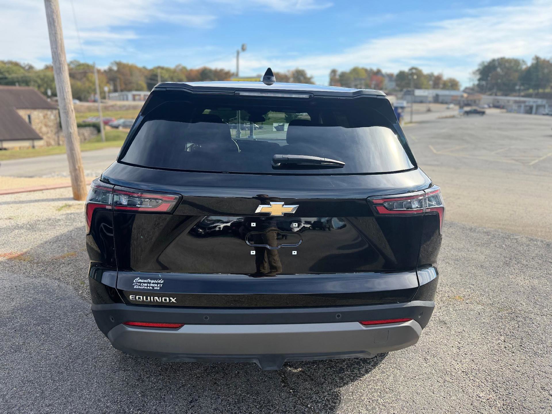 Used 2025 Chevrolet Equinox LT image 4