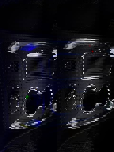 Used 2023 Chevrolet Traverse LT w/ Rear Camera Mirror Package image 39