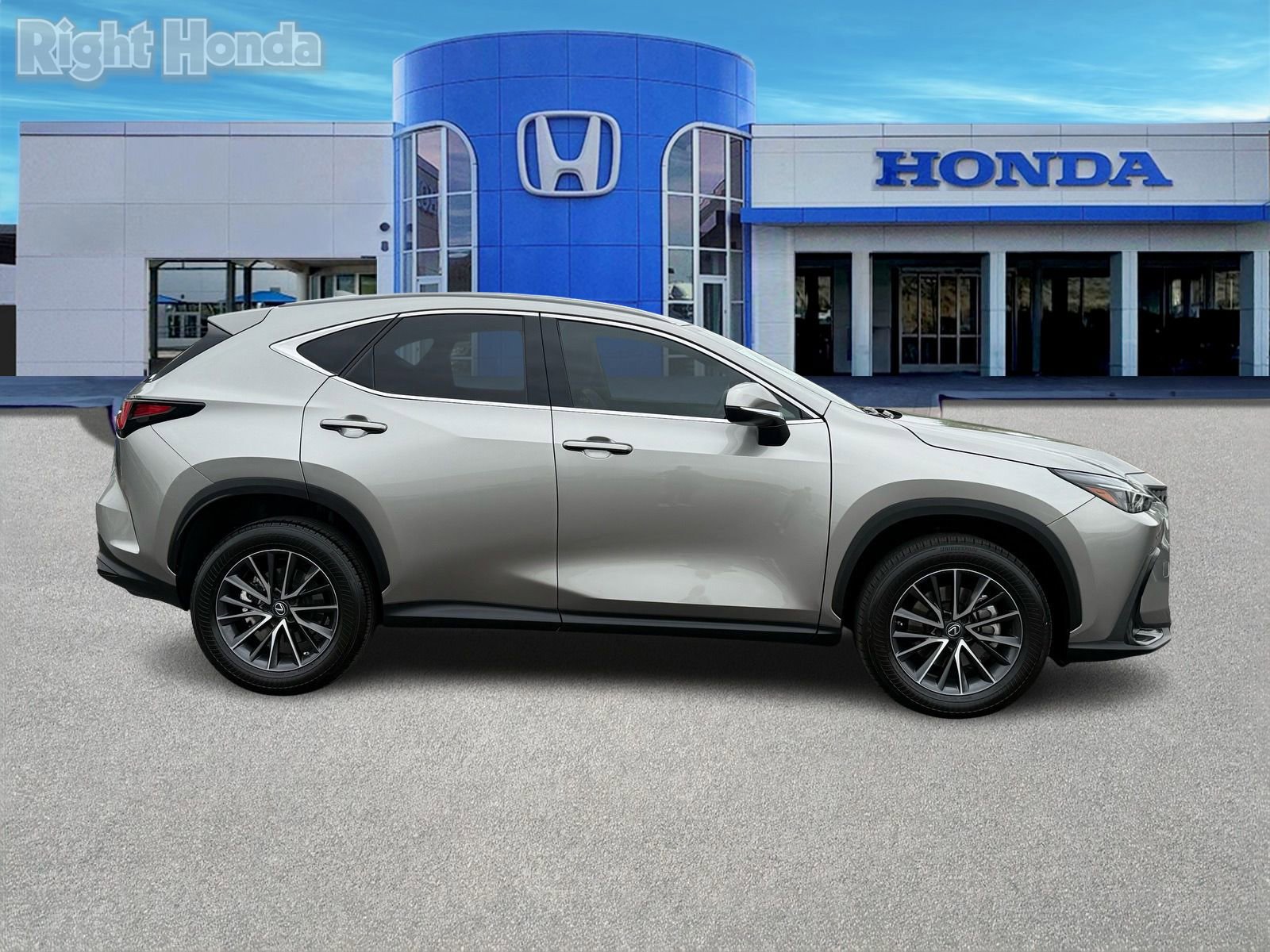 Used 2023 Lexus NX 350 AWD image 9